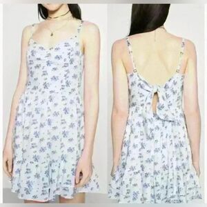 Hollister Ditsy Floral Babydoll tiered Mini dress Back tie Size Medium